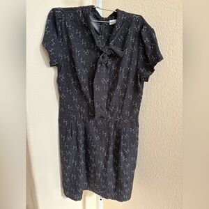 Birds of North America Neck Tie Blackbird Dress in Black / White - Size 12